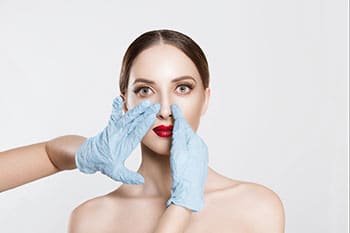 Choosing a Rhinoplasty Surgeon